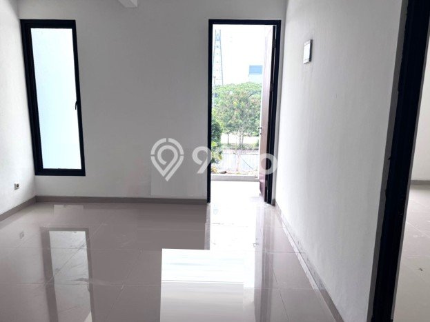 Hunian Mewah Siap Huni LT 180m2 di Cakung, Jakarta Timur Hunian Mewah Siap Huni LT 180m2 di Cakung, Jakarta Timur