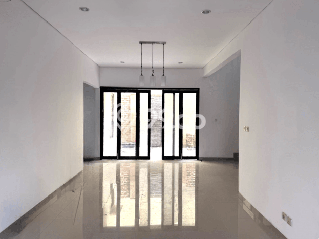 Hunian Mewah Siap Huni LT 180m2 di Cakung, Jakarta Timur Hunian Mewah Siap Huni LT 180m2 di Cakung, Jakarta Timur