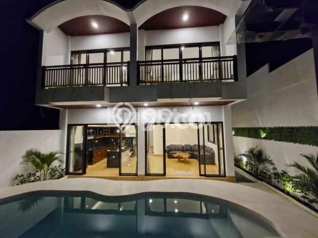 Vila Kawasan , Area 150m2m², Disewakan, Lingkungan Asri Vila Kawasan , Area 150m2m², Disewakan, Lingkungan Asri