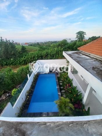 Available Vila untuk Rent Kawasan , Area 250m2m², Dekat Mudah Pusat Kota Available Vila untuk Rent Kawasan , Area 250m2m², Dekat Mudah Pusat Kota