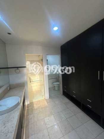 Ready to Use! Luxury House LT 217m2 Desain Elegan di Seminyak Ready to Use! Luxury House LT 217m2 Desain Elegan di Seminyak