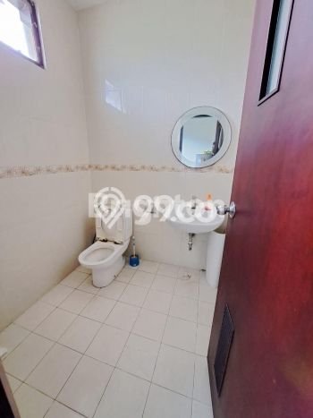 Ruko Dijual di Badung LT 97m2 & LB 291m2 Lokasi Terbaik! Ruko Dijual di Badung LT 97m2 & LB 291m2 Lokasi Terbaik!