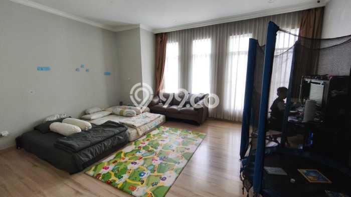 Dijual Rumah Luas Megah Dengan View Cantik di Setra Duta, Bandung Dijual Rumah Luas Megah Dengan View Cantik di Setra Duta, Bandung