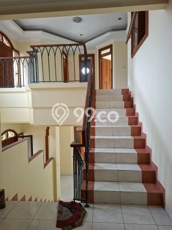Hunian Elit LB 300m2 Siap Pakai Desain Elegan di Pajajaran, Bandung Hunian Elit LB 300m2 Siap Pakai Desain Elegan di Pajajaran, Bandung