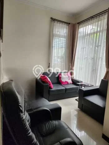 Hunian Mewah LB 320m2 Siap Huni Desain Elegan di Taman Kopo Indah, Bandung Hunian Mewah LB 320m2 Siap Huni Desain Elegan di Taman Kopo Indah, Bandung