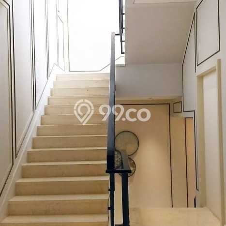 Jual Rumah Mewah Megah Dengan View Cantik di Lebak Bulus, Jakarta Selatan Jual Rumah Mewah Megah Dengan View Cantik di Lebak Bulus, Jakarta Selatan