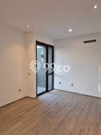 Dijual Hunian Rumah Terawat 3 KT di Bintaro, Tangerang Selatan Dijual Hunian Rumah Terawat 3 KT di Bintaro, Tangerang Selatan