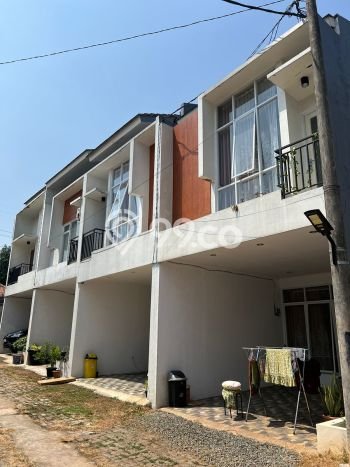 Dijual Cepat Rumah Favorit Siap Huni LB 93m2 di Ciracas, Jakarta Timur Dijual Cepat Rumah Favorit Siap Huni LB 93m2 di Ciracas, Jakarta Timur