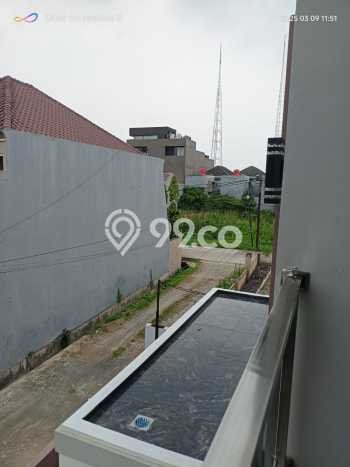Rumah Luas Asri 3 KT Siap Pakai di Joglo Jakarta Barat Rumah Luas Asri 3 KT Siap Pakai di Joglo Jakarta Barat