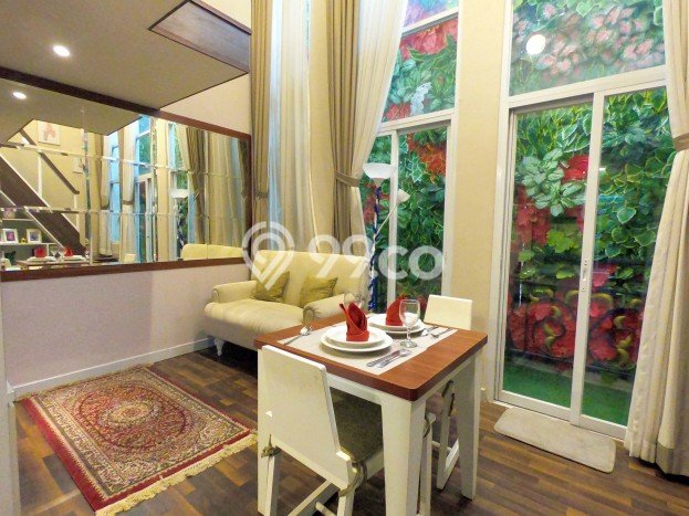 Rumah Luas Asri 1 KT Siap Pakai di Lebak Bulus Jakarta Selatan Rumah Luas Asri 1 KT Siap Pakai di Lebak Bulus Jakarta Selatan