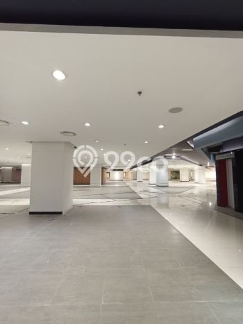 Unit Kantor disewakan di Kebayoran Baru Jakarta Selatan dengan LT 2838m2 / LB 2838m2 Unit Kantor disewakan di Kebayoran Baru Jakarta Selatan dengan LT 2838m2 / LB 2838m2