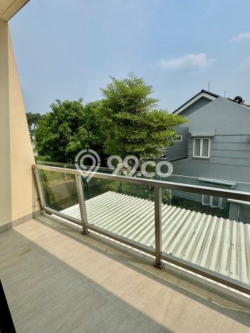 Rumah Mewah Siap Huni LT 293m2 di BSD, Tangerang Selatan Rumah Mewah Siap Huni LT 293m2 di BSD, Tangerang Selatan