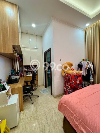 Rumah Mewah Siap Huni LT 293m2 di BSD, Tangerang Selatan Rumah Mewah Siap Huni LT 293m2 di BSD, Tangerang Selatan