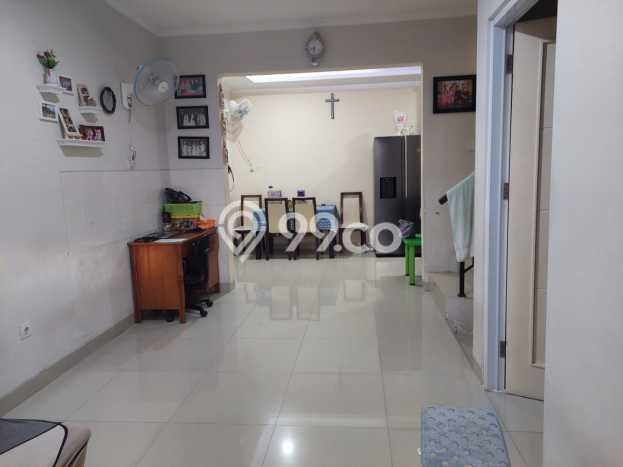 Rumah Minimalis 3 KT di Gading Serpong Tangerang Semi Furnished Rumah Minimalis 3 KT di Gading Serpong Tangerang Semi Furnished