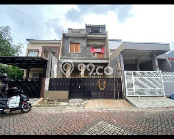 For Sale Rumah 5 Kamar Lokasi Strategis Bagus dan Strategis di Cipondoh For Sale Rumah 5 Kamar Lokasi Strategis Bagus dan Strategis di Cipondoh