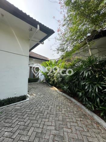 For Sale! Luxury House LT 898m2 Desain Elegan di Kemang For Sale! Luxury House LT 898m2 Desain Elegan di Kemang
