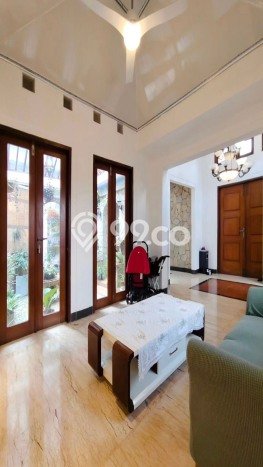 Dijual Rumah Premium dengan Fasilitas Sekitar Komplit di Jagakarsa, Jakarta Selatan Dijual Rumah Premium dengan Fasilitas Sekitar Komplit di Jagakarsa, Jakarta Selatan