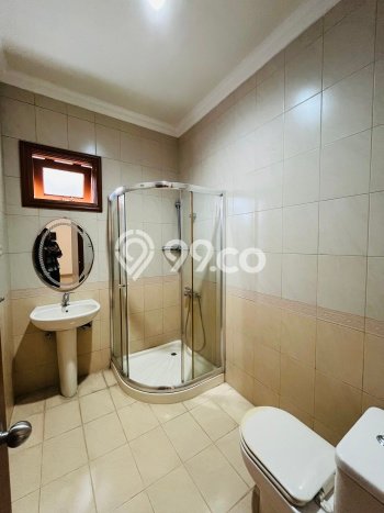 For Sale! Premium House LT 812m2 Desain Elegan di Kemang For Sale! Premium House LT 812m2 Desain Elegan di Kemang