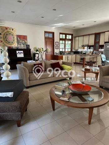 For Sale! Luxury House LT 689m2 Desain Elegan di Senayan For Sale! Luxury House LT 689m2 Desain Elegan di Senayan