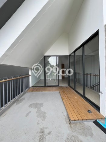Rumah Luxury Modern Tanpa Renovasi di Cipete Jakarta Selatan Rumah Luxury Modern Tanpa Renovasi di Cipete Jakarta Selatan