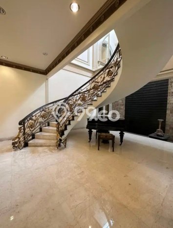 Rumah Luxury Modern Siap Huni di Kemang Jakarta Selatan Rumah Luxury Modern Siap Huni di Kemang Jakarta Selatan