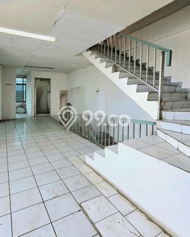 Unit Ruko Dijual di Jakarta Selatan LT 333m2 & LB 270m2 Unit Ruko Dijual di Jakarta Selatan LT 333m2 & LB 270m2