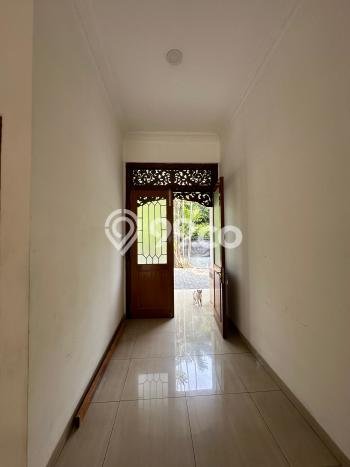 For Sale! Luxury House LT 898m2 Desain Elegan di Kemang For Sale! Luxury House LT 898m2 Desain Elegan di Kemang