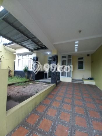 Rumah Sewa Bekasi LT 168m2 LB 150m2 Kawasan Jati Asih Rumah Sewa Bekasi LT 168m2 LB 150m2 Kawasan Jati Asih