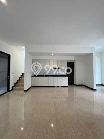 For Sale! Luxury House LT 98m2 Desain Elegan di BSD For Sale! Luxury House LT 98m2 Desain Elegan di BSD