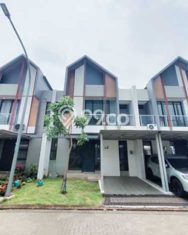 For Sale Hunian Rumah Terawat 3 Kamar di BSD City, Tangerang For Sale Hunian Rumah Terawat 3 Kamar di BSD City, Tangerang