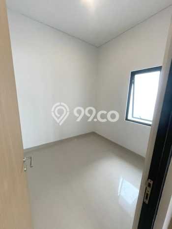 For Sale Hunian Rumah Terawat 3 Kamar di BSD City, Tangerang For Sale Hunian Rumah Terawat 3 Kamar di BSD City, Tangerang