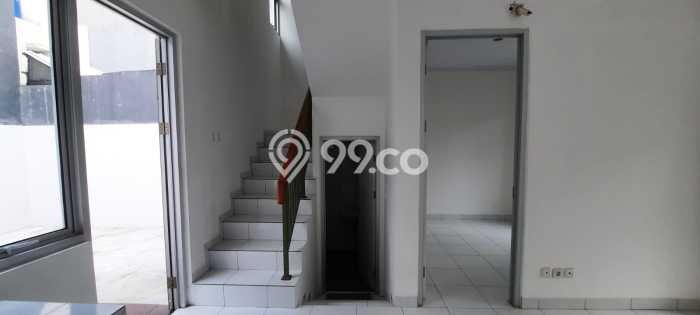 Disewakan! Rumah 3 Kamar Tidur &
2 Kamar Mandi di Gading Serpong, Tangerang Disewakan! Rumah 3 Kamar Tidur &
2 Kamar Mandi di Gading Serpong, Tangerang