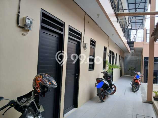 Rumah Kost untuk Dijual di Karang Tengah dengan 14 KT, 14 KM, Luas 385m2 Rumah Kost untuk Dijual di Karang Tengah dengan 14 KT, 14 KM, Luas 385m2