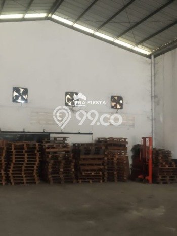 Lokasi Strategis! Dijual Gudang Bisnis di Setu, Tangerang Selatan Kondisi Bagus Lokasi Strategis! Dijual Gudang Bisnis di Setu, Tangerang Selatan Kondisi Bagus