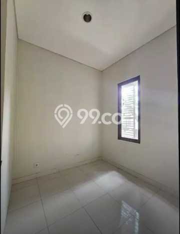 Rumah Strategis Modern Lb 120m2 di BSD, Tangerang Selatan Rumah Strategis Modern Lb 120m2 di BSD, Tangerang Selatan