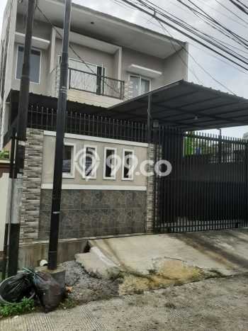 Dijual Rumah Mewah Elegan Dengan View Cantik di Kav DKI, Jakarta Barat Dijual Rumah Mewah Elegan Dengan View Cantik di Kav DKI, Jakarta Barat