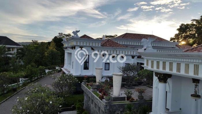 FOR SALE! Vila di , Area 4758m2m², Lokasi Premium FOR SALE! Vila di , Area 4758m2m², Lokasi Premium