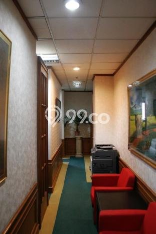 Unit Komersial Tersedia di Sudirman Spesifikasi LB 250m2 Unit Komersial Tersedia di Sudirman Spesifikasi LB 250m2