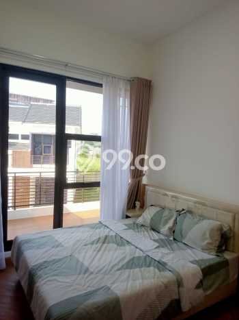 For Sale Rumah 4 Kamar Lokasi Strategis Nyaman dan Strategis di Karawaci For Sale Rumah 4 Kamar Lokasi Strategis Nyaman dan Strategis di Karawaci