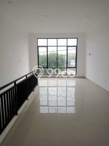 Unit Ruko Dijual di Tangerang LT 45m2 & LB 83m2 Unit Ruko Dijual di Tangerang LT 45m2 & LB 83m2
