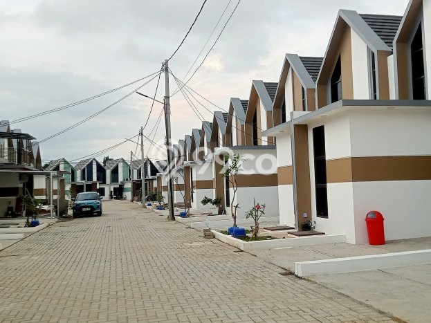 Jual Rumah Strategis Bagus Punya 3 KT di Curug Tangerang SHM Jual Rumah Strategis Bagus Punya 3 KT di Curug Tangerang SHM