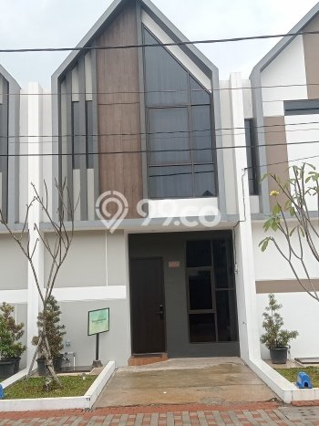For Sale Rumah 2 Kamar Lokasi Strategis Bagus dan Strategis di Curug For Sale Rumah 2 Kamar Lokasi Strategis Bagus dan Strategis di Curug