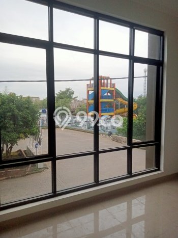 Ruko Disewa di Tangerang dengan LB 83m2 Area Komersial Ramai Ruko Disewa di Tangerang dengan LB 83m2 Area Komersial Ramai