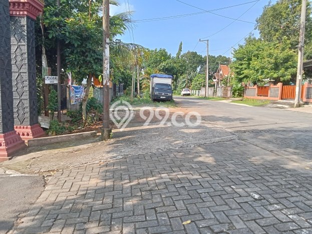 Dijual Hunian Rumah Terawat 3 Kamar di Manyaran, Semarang Dijual Hunian Rumah Terawat 3 Kamar di Manyaran, Semarang