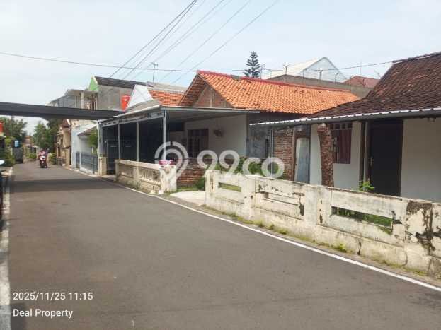 Lahan Kosong Dijual di Semarang dengan Area 150m2 Lahan Kosong Dijual di Semarang dengan Area 150m2