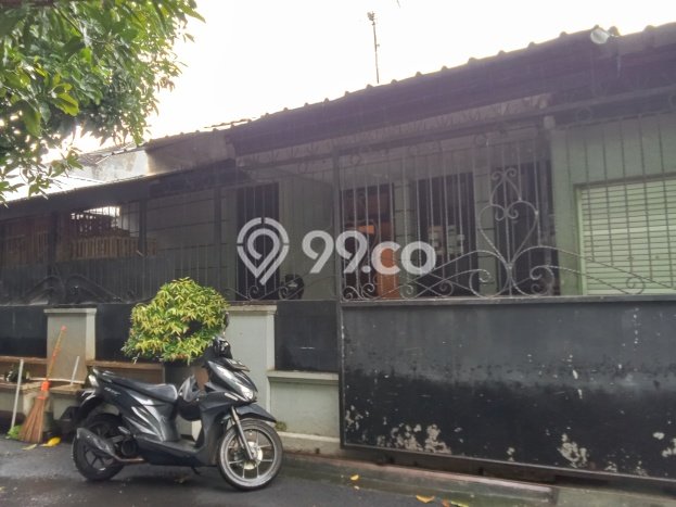DIJUAL CEPAT! Rumah Modern area Kalibanteng Kulon, Semarang, LT 150m2m² LB 170m2m² BISA KPR! DIJUAL CEPAT! Rumah Modern area Kalibanteng Kulon, Semarang, LT 150m2m² LB 170m2m² BISA KPR!