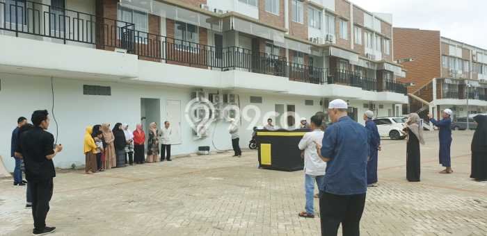 Ruko Dijual di Prime Area Tangerang Selatan Luas 300m2 Ruko Dijual di Prime Area Tangerang Selatan Luas 300m2