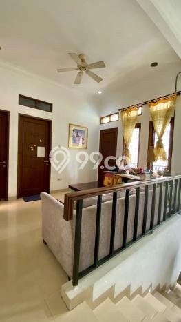 For Sale! Luxury House LT 195m2 Desain Elegan di Cipete For Sale! Luxury House LT 195m2 Desain Elegan di Cipete