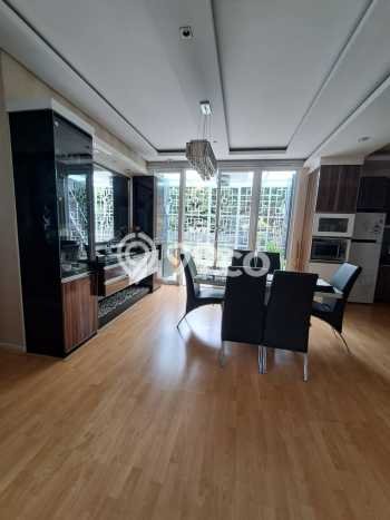 Rumah Elit Modern Siap Huni di Dago Pakar Bandung Rumah Elit Modern Siap Huni di Dago Pakar Bandung