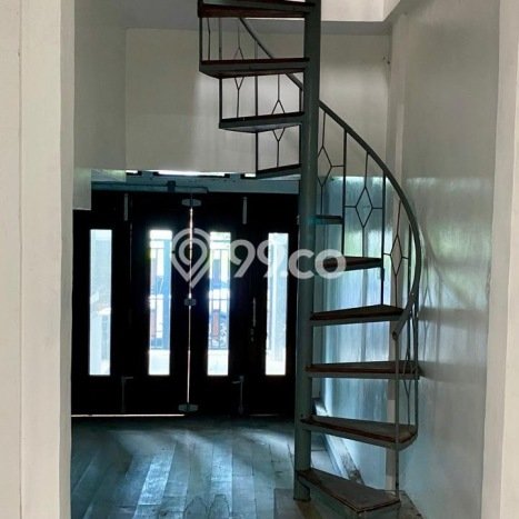 Rumah Luxury Modern Siap Huni di BSD Puspita Loka Tangerang Rumah Luxury Modern Siap Huni di BSD Puspita Loka Tangerang